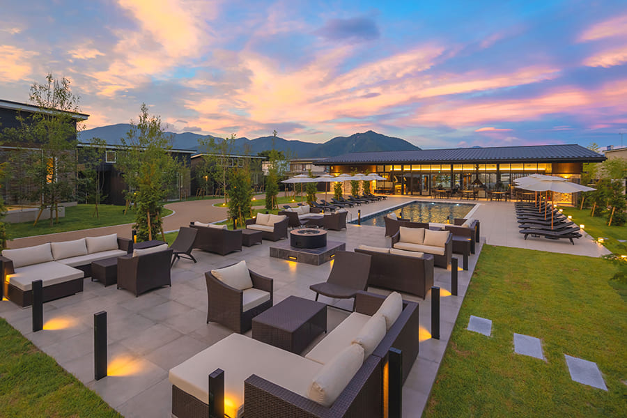 16 resort villas and glamping facility